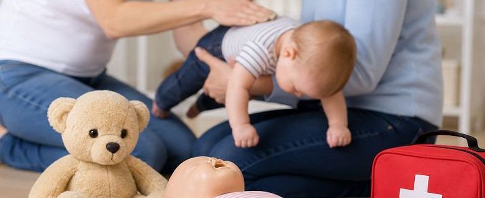 Wenn kleine Notfälle groß werden – Erste Hilfe für Babys und Kinder